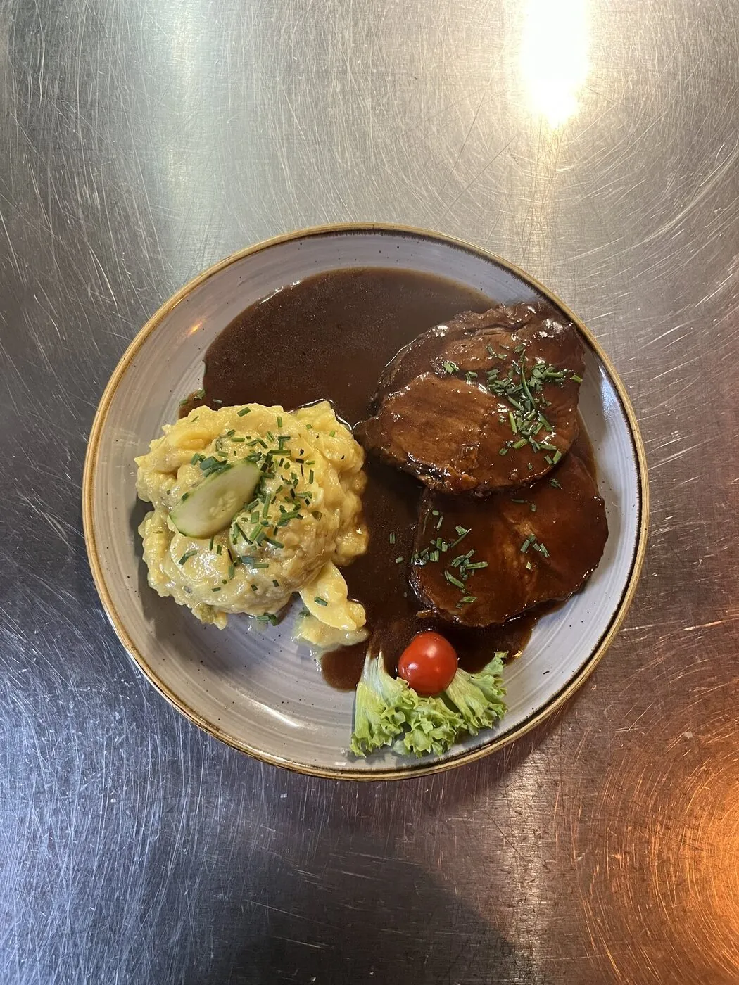 Schweinebraten mit Spätzle
